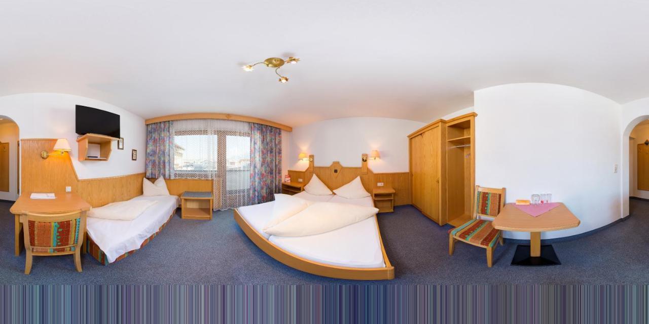 Hotel-Restaurant Sonnhof Radfeld Exteriör bild